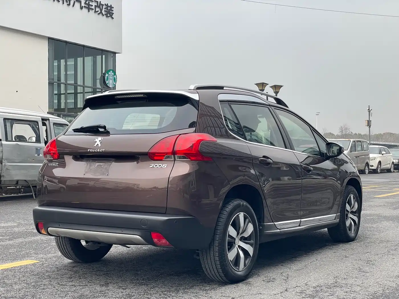 Peugeot 2008 2014 1.6L Automatic Navigation Edition фото 18