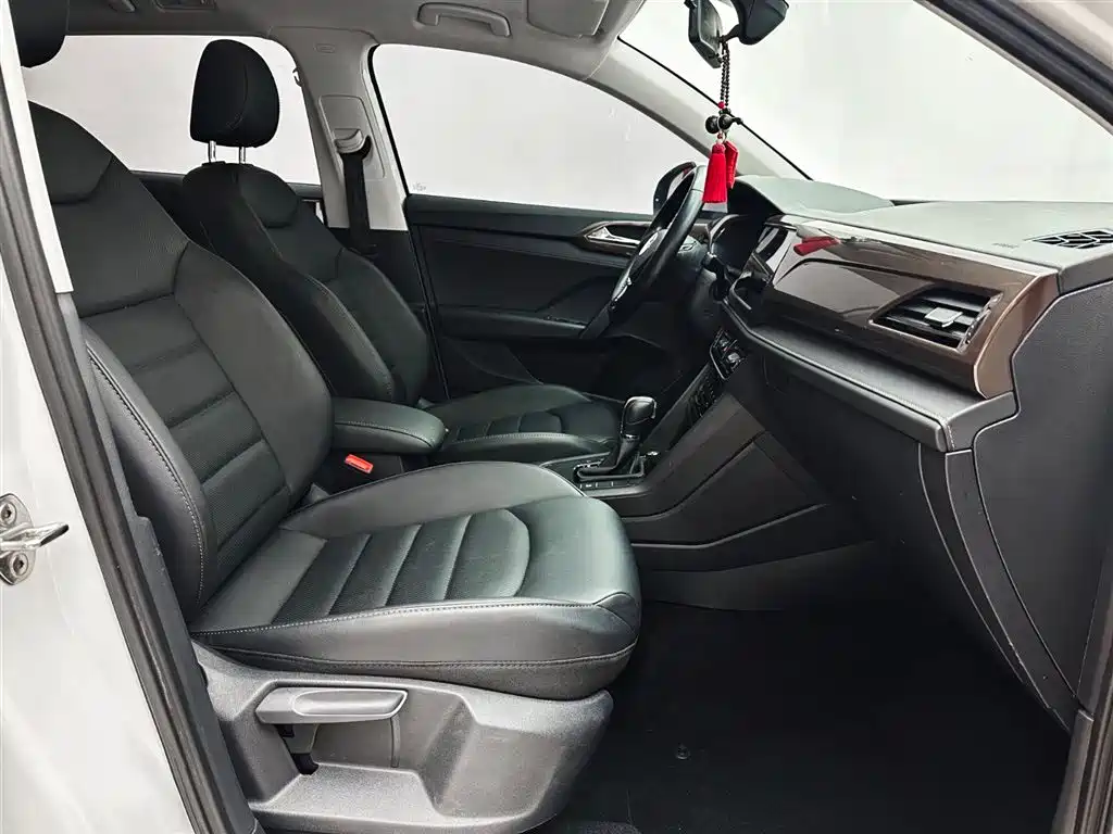 Volkswagen Tharu 2022 280TSI FWD Luxury Edition фото 20