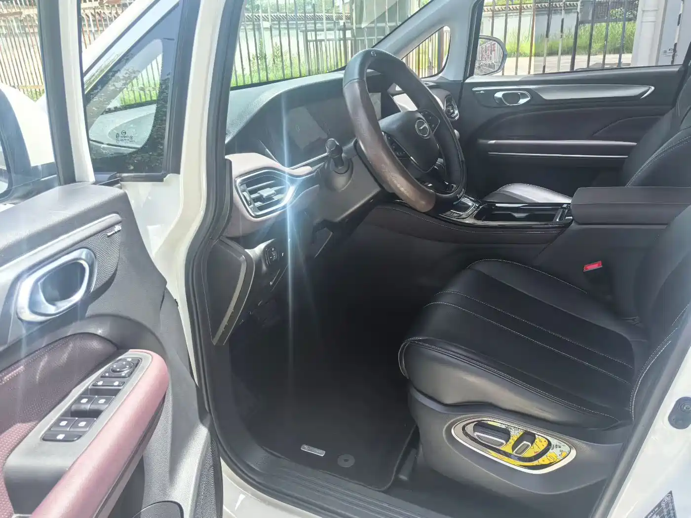 GAC Trumpchi Trumpchi M6 2023 PRO 270T DCT Luxury Edition фото 4
