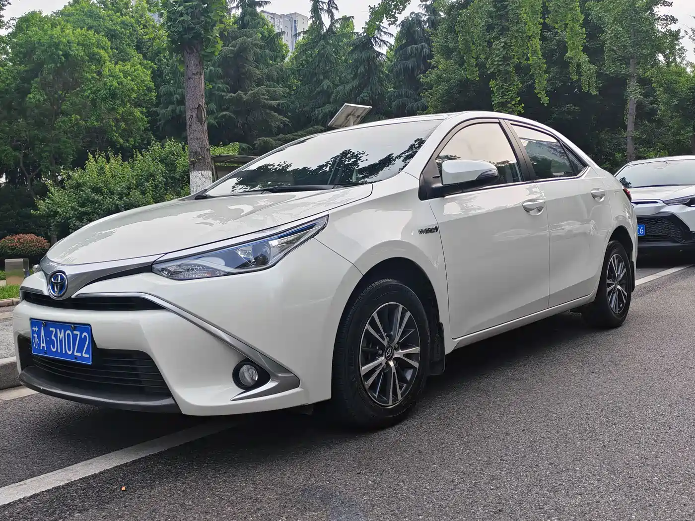 Toyota Levin 2016 Hybrid 1.8H GS E-CVT Elite Sunroof