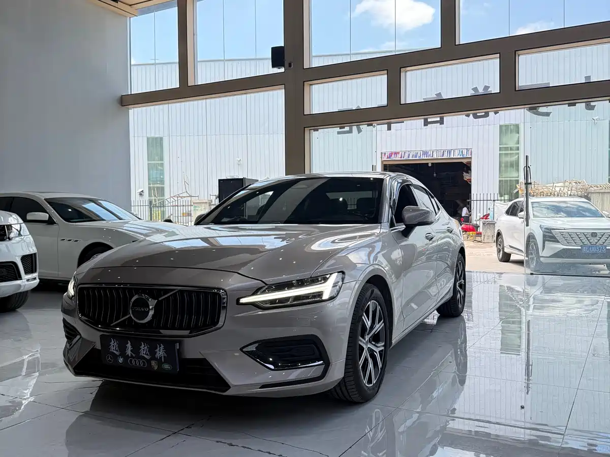 VOLVO S60