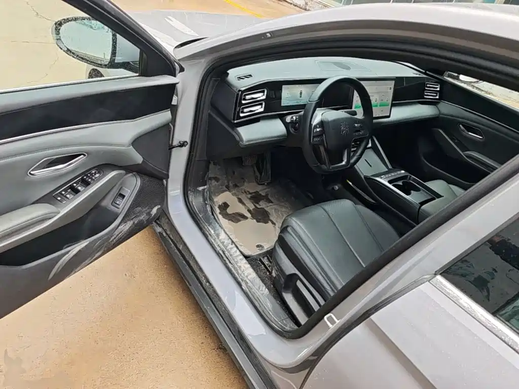 BYD Qin L 2026 2026 DM-i 128KM Progressive