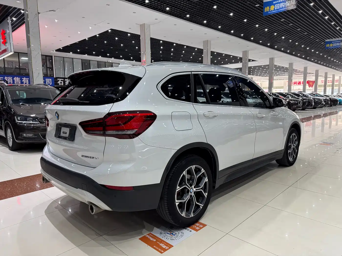 BMW X1 2021 sDrive25Li Leading фото 11