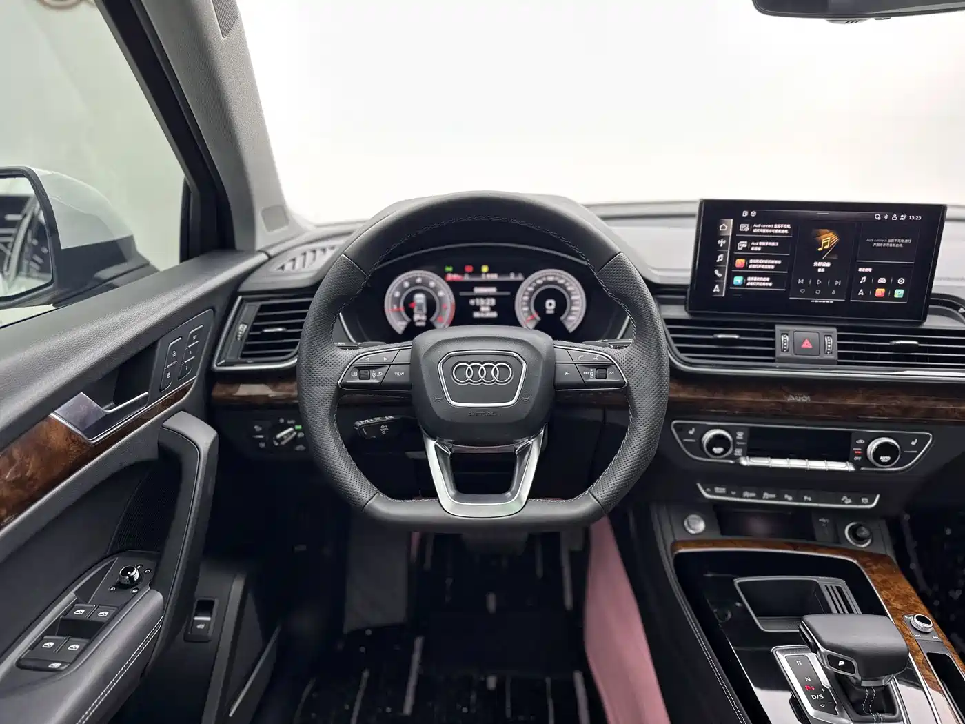 Audi Q5L 2022 45T Luxury Dynamic фото 3