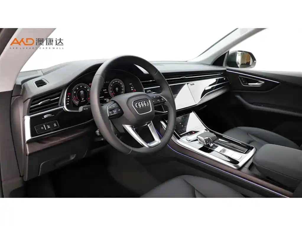Audi Q8 2023 2022 55 TFSI Luxury Dynamic