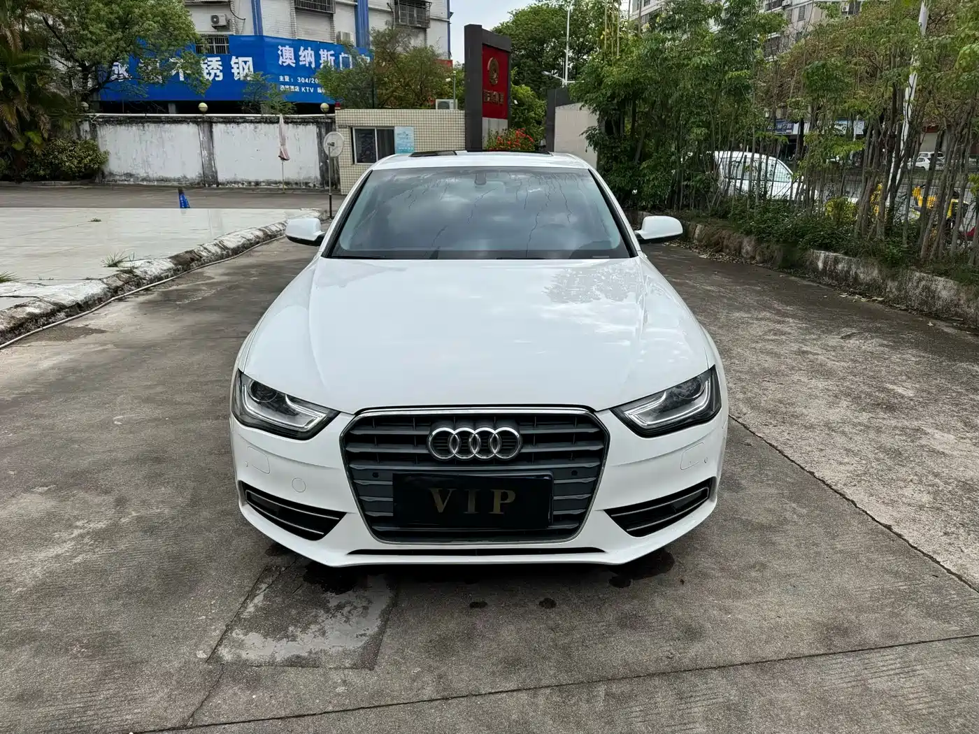 Audi A4L 2016 35 TFSI Collector's Edition Automatic Standard фото 2