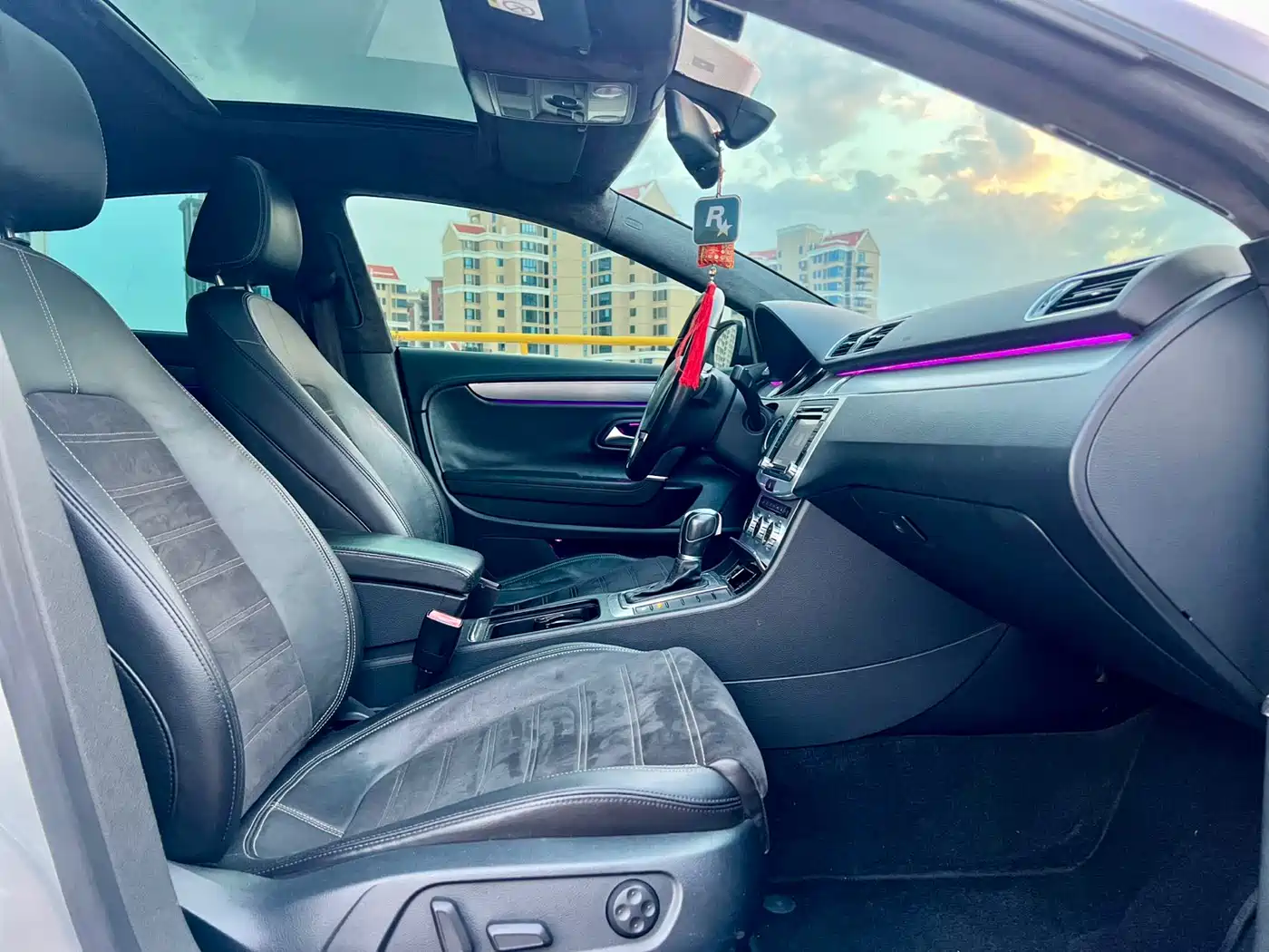 Volkswagen FAW-Volkswagen CC 2016 Model 1.8TSI Luxury фото 11
