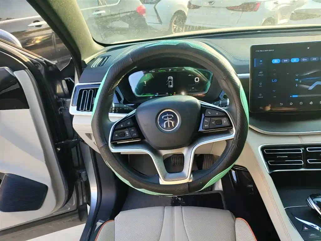 BYD Song PLUS PHEV 2021 DM-i 110KM Flagship PLUS фото 11