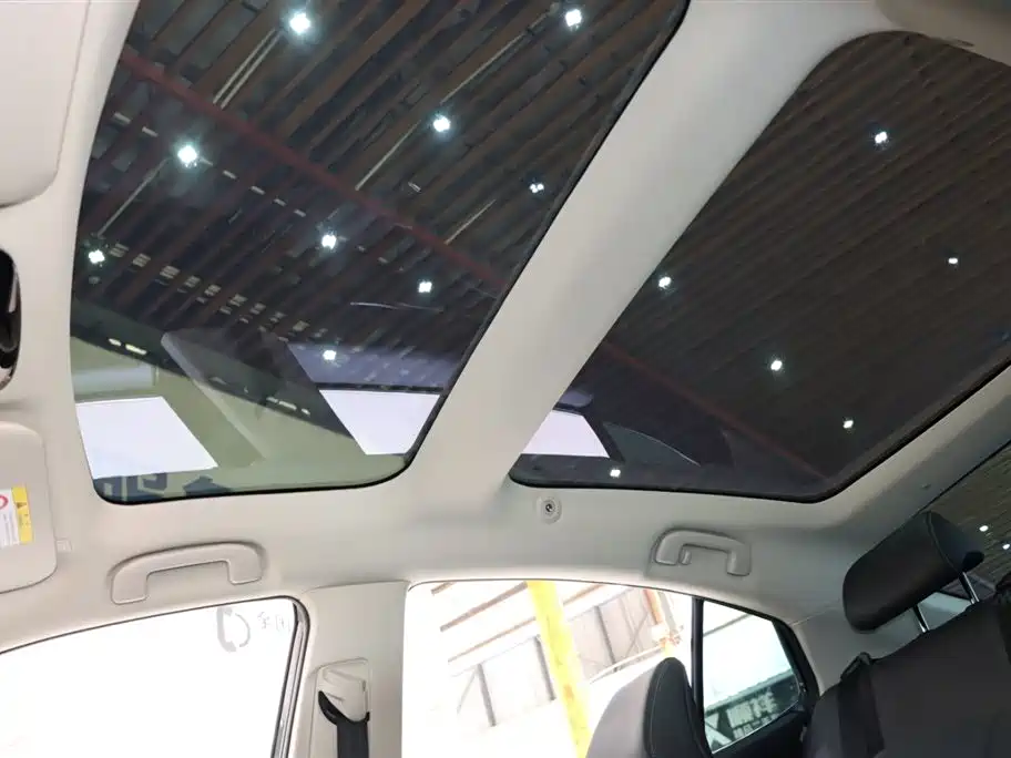 Toyota Camry 2024 Hybrid 2.0HG Premium Edition фото 17