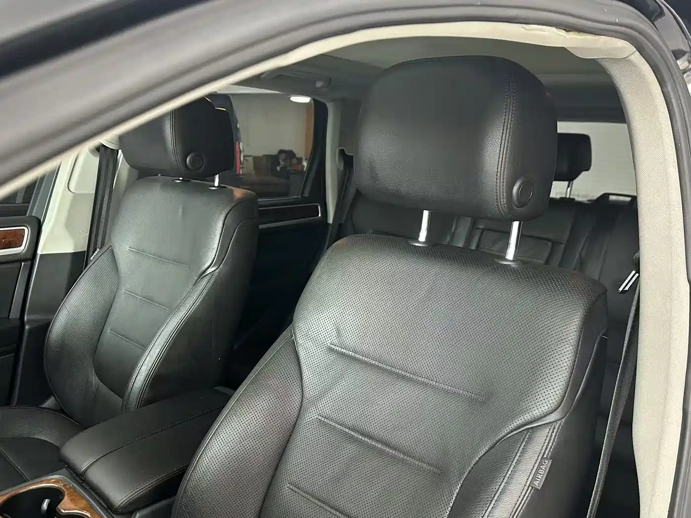 Volkswagen Touareg 2011 3.0TDI Diesel Comfort фото 21