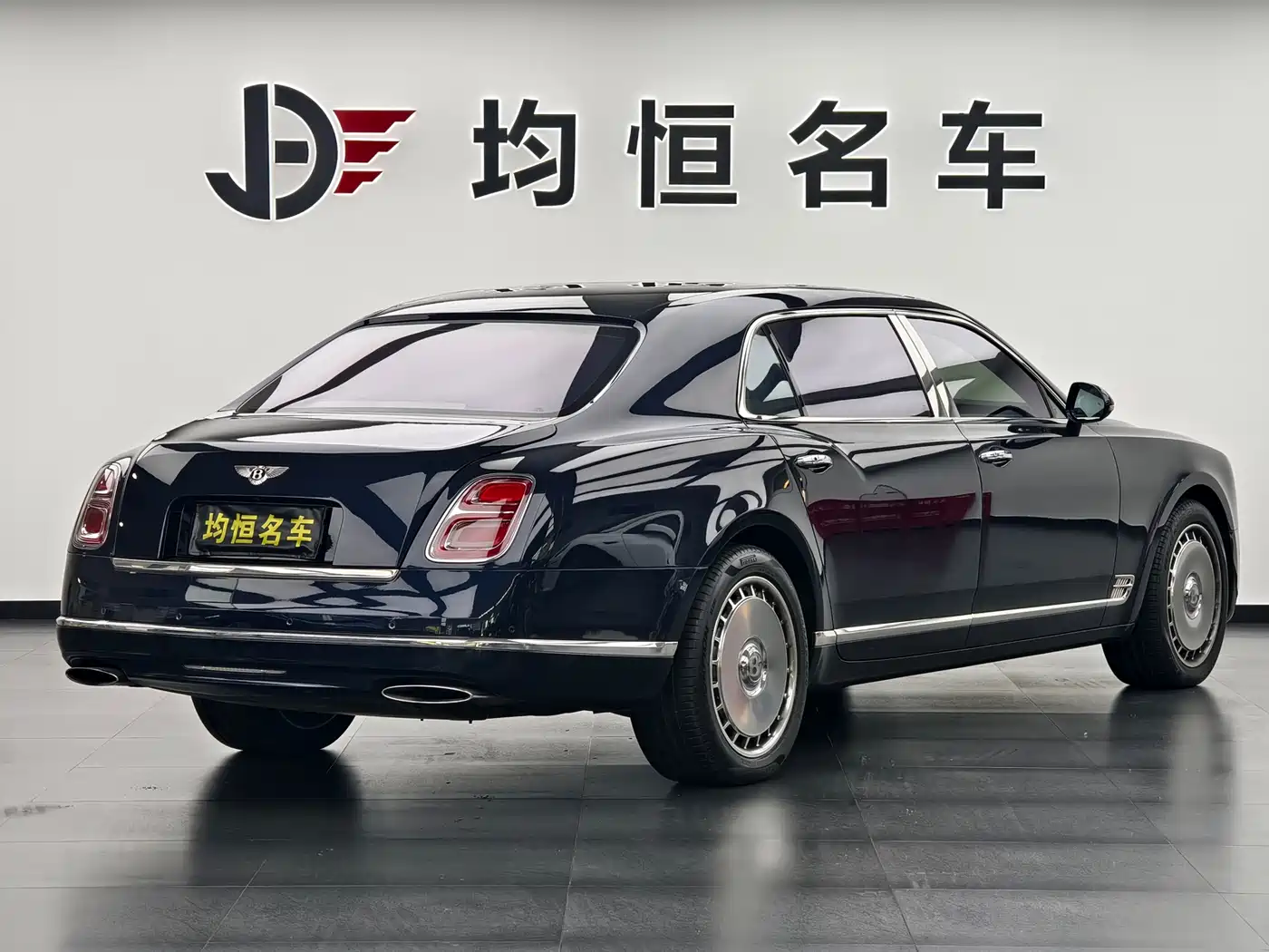 Bentley Mulsanne 2017 6.8T Long Wheelbase фото 4