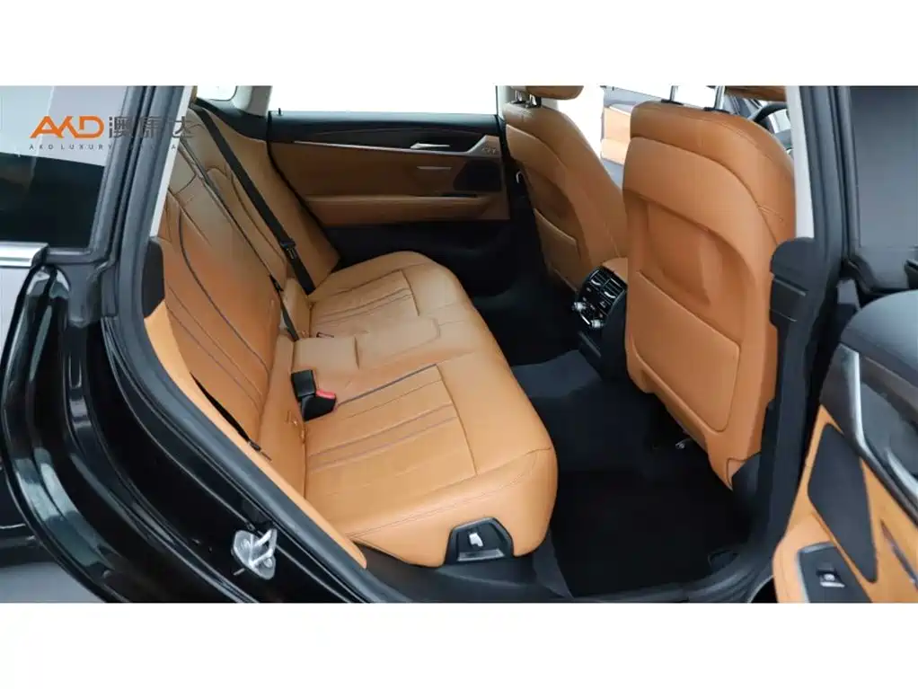 BMW 6 Series GT 2018 630i Luxury Design Package фото 8