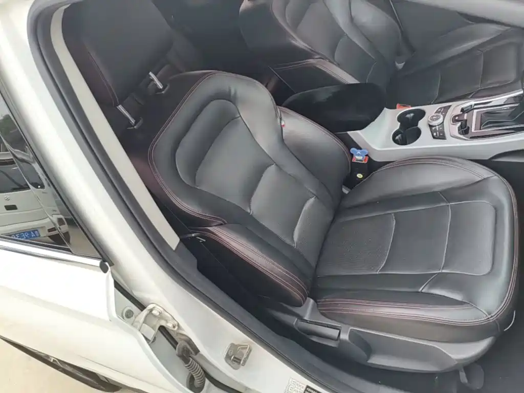 SWM Motor SWM G01 2018 2018 1.5T Auto Aoup