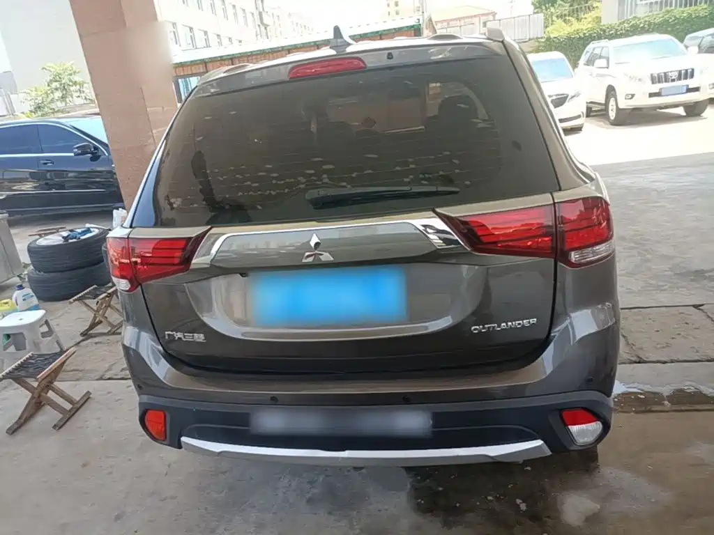 Mitsubishi Outlander 2017 2017 2.0L 2WD Glory 5-seater