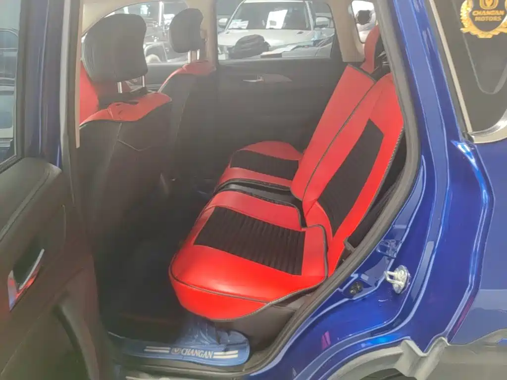 Changan CS35 PLUS 2019 2019 1.4T DCT Cool Connect Blue Whale Edition
