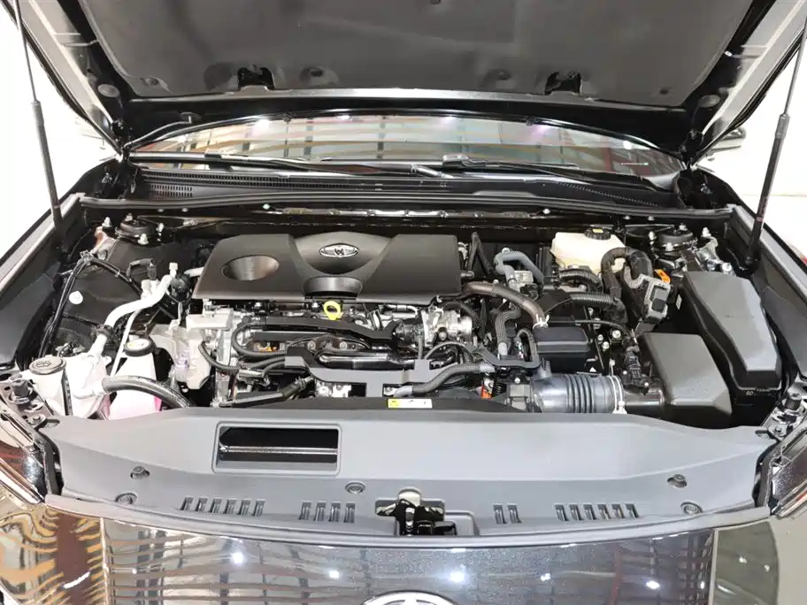 Toyota Camry 2024 Hybrid 2.0HG Premium Edition фото 19