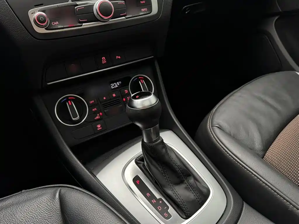 Audi Q3 2016 30 TFSI Fashion фото 14