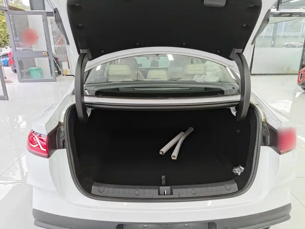 BYD Qin L 2026 2026 Model DM-i Smart Drive Edition 128KM Pioneer