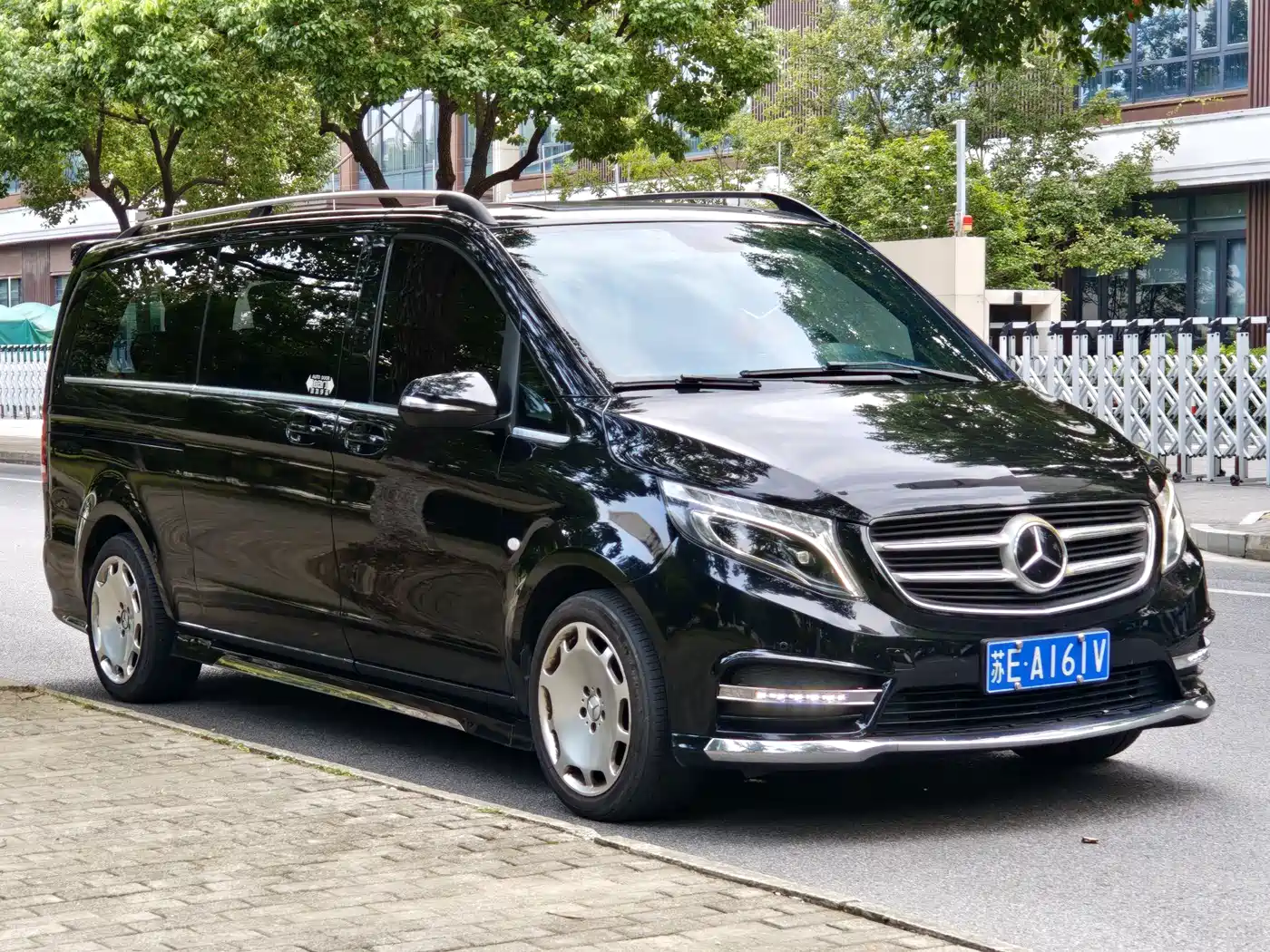 Mercedes-Benz Vito 2018 2.0T Business Edition China VI фото 3