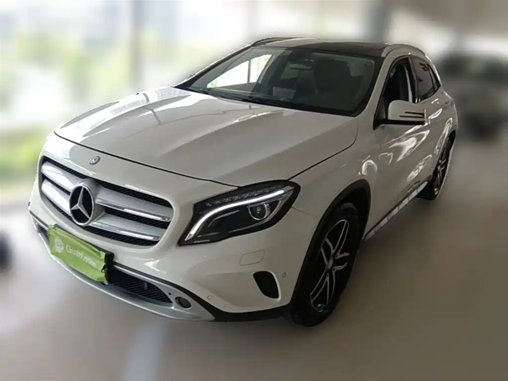 Mercedes-Benz GLA 2016 GLA 200 Fashion