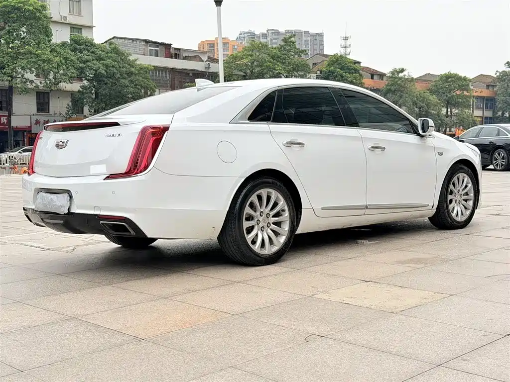 Cadillac XTS 2018 28T Elite фото 9