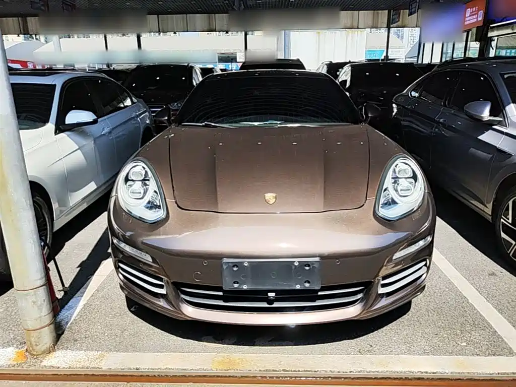 Porsche Panamera 2014 Panamera 4 3.0T фото 3