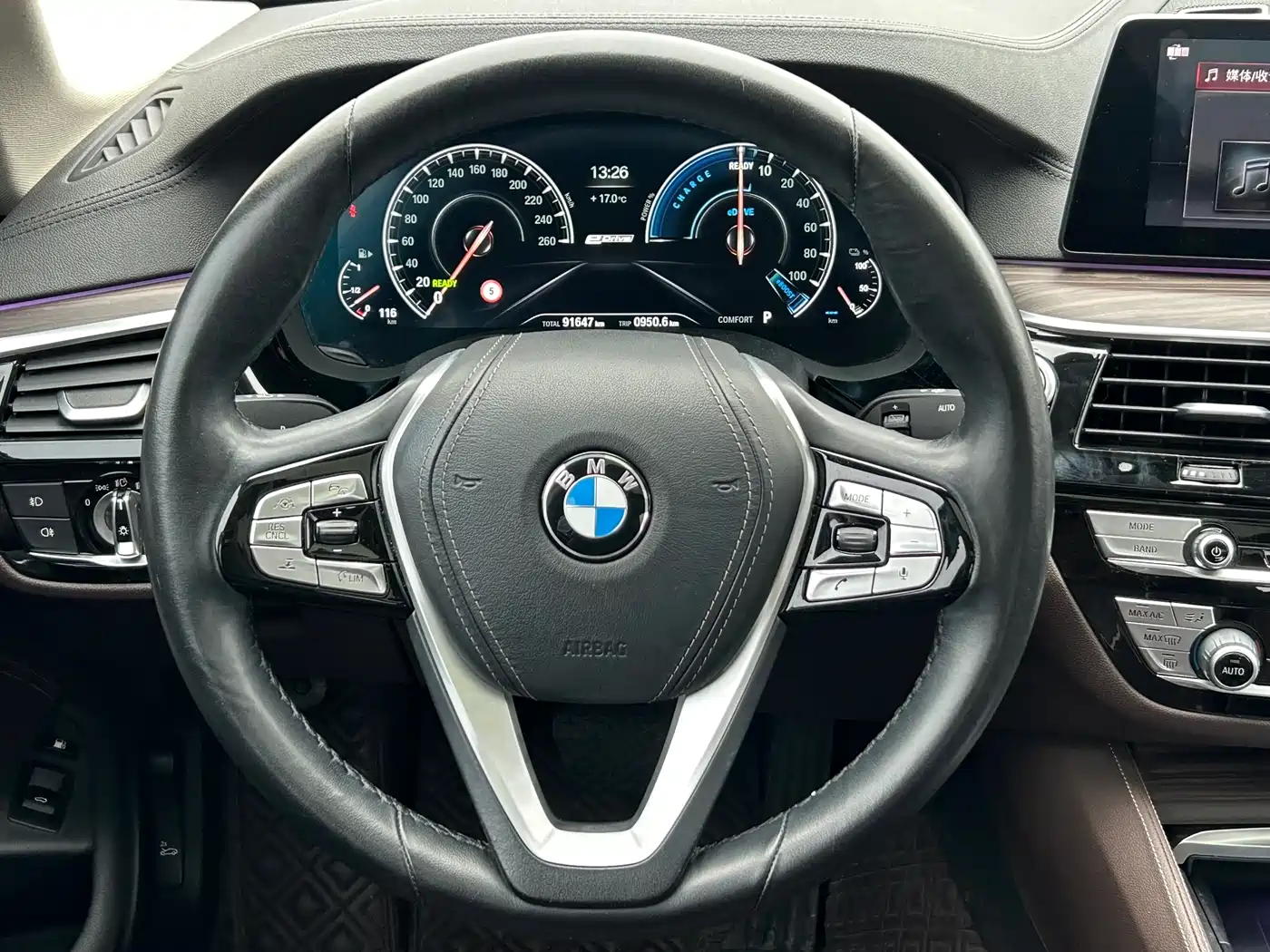 BMW 5 Series New Energy 2019 Facelift 530Le Pioneer Edition фото 19