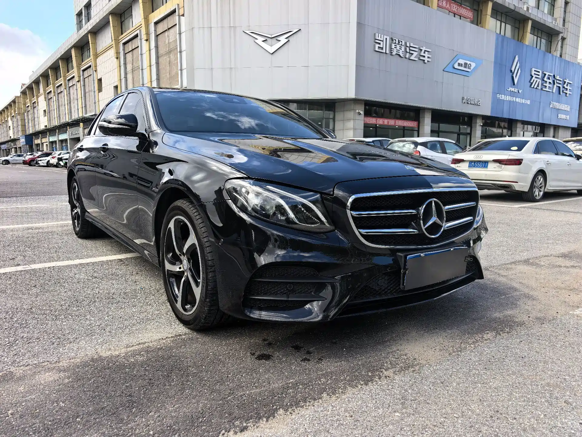 Photo 3 - Mercedes-Benz E-Class