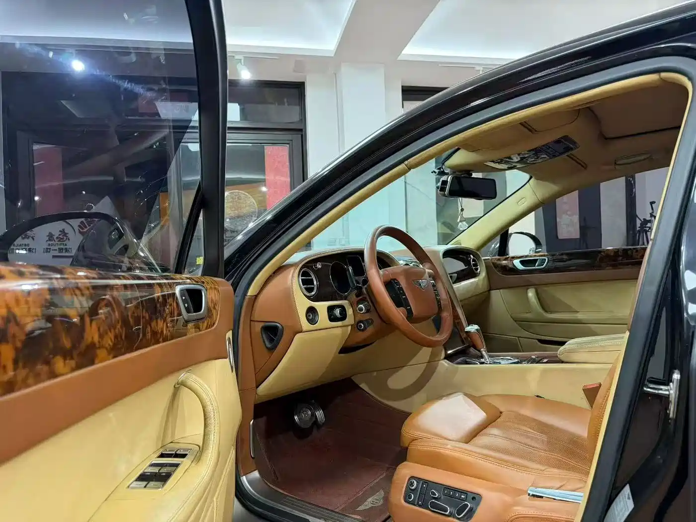 Bentley Flying Spur 2010 2010 6.0T 5-seater Version