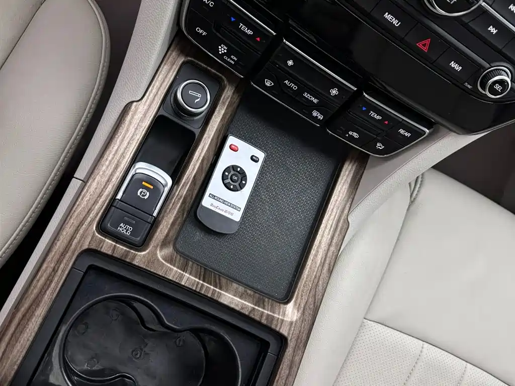 GAC Trumpchi Trumpchi M8 2018 320T Premium Edition фото 13