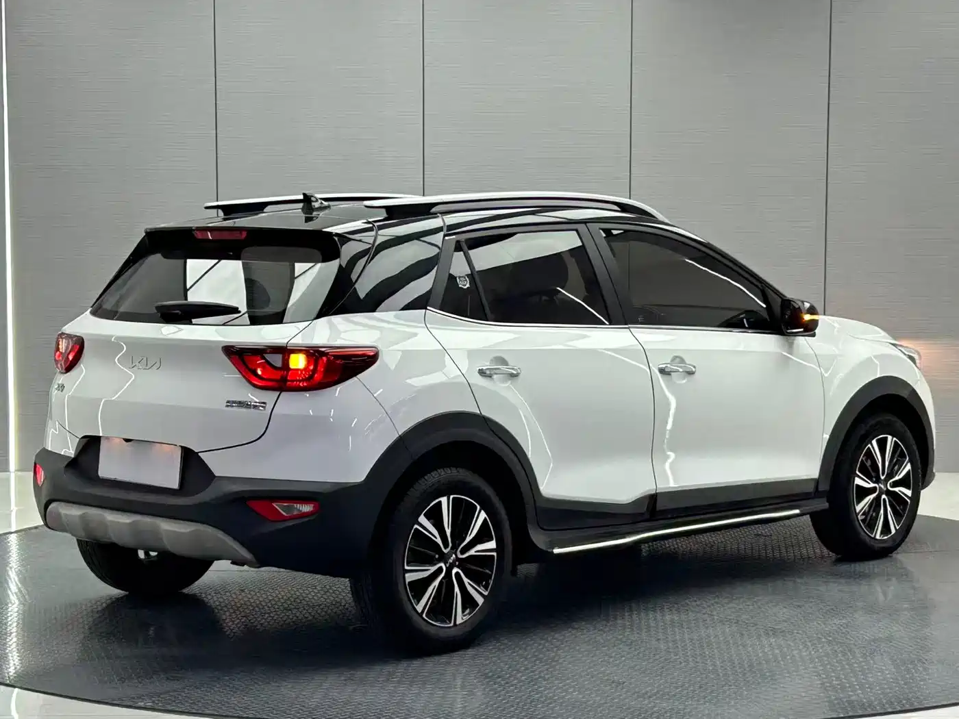 Kia KX1 2021 1.4L CVT Sunroof Version фото 5