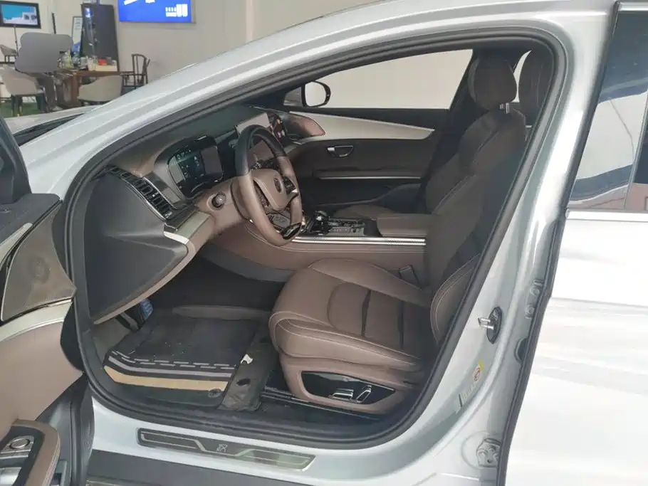BYD Han 2025 2025 DM-i 125KM Comfort