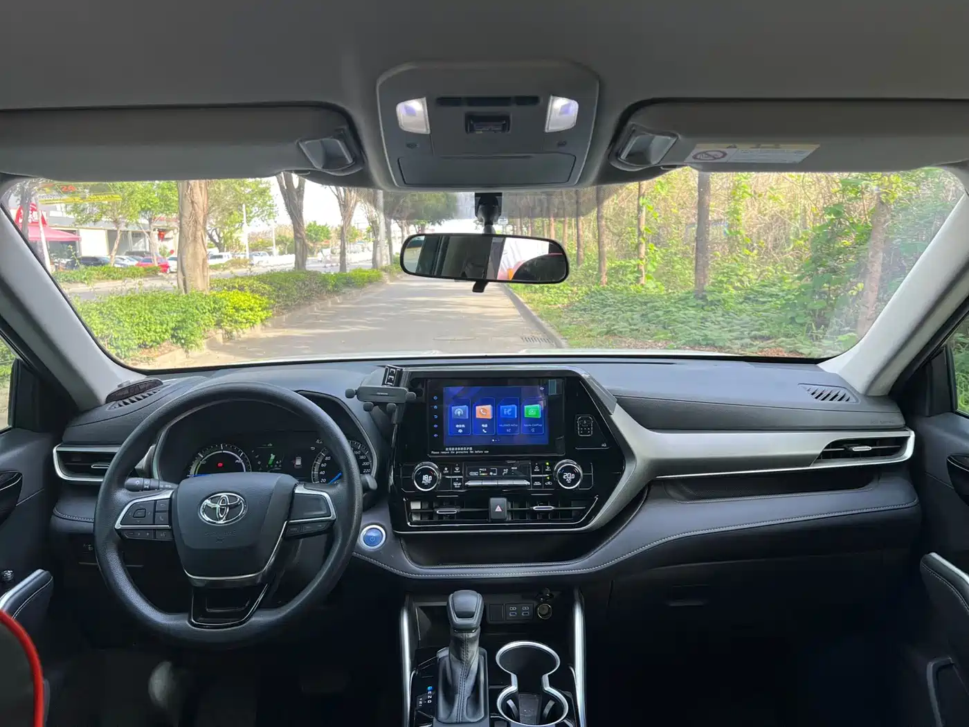 TOYOTA HIGHLANDER