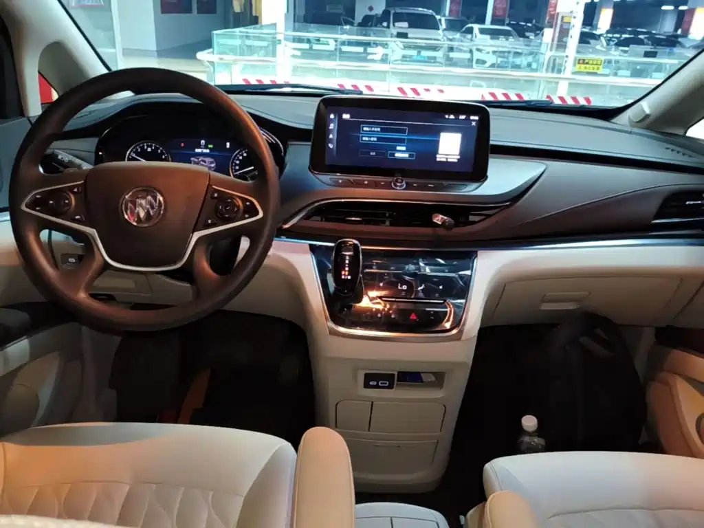 BUICK GL8