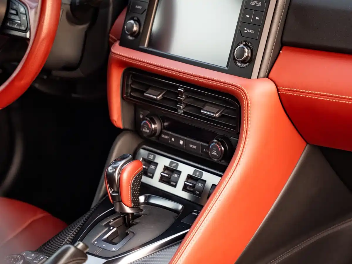 Nissan GT-R 2017 3.8T Flagship Edition фото 12