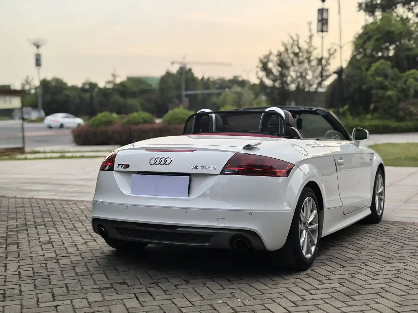 Audi TT 2013 TT Roadster 45 TFSI фото 8