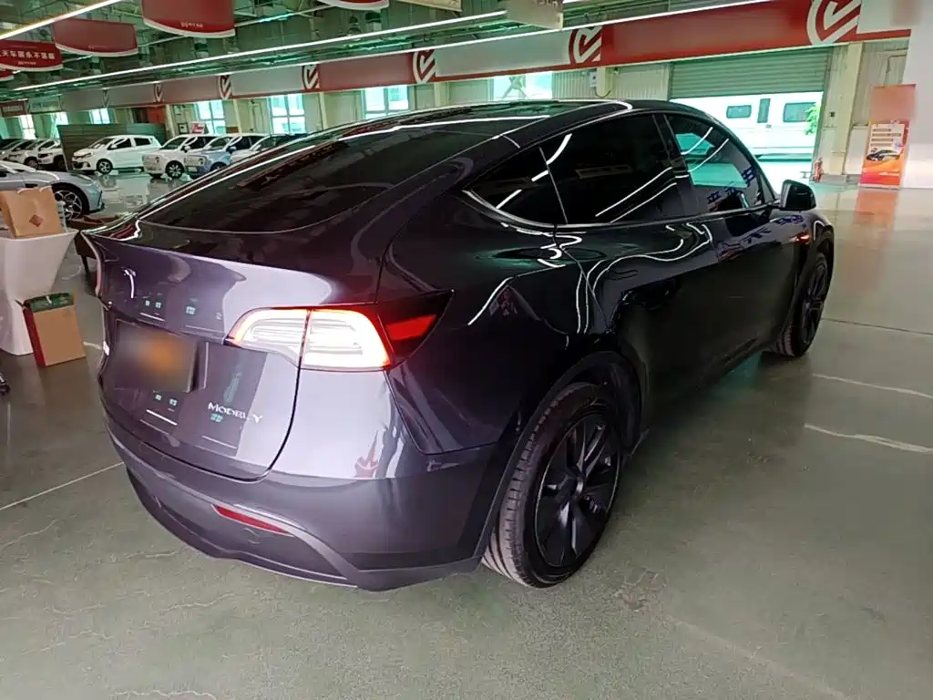Фото 7 - Tesla Model Y