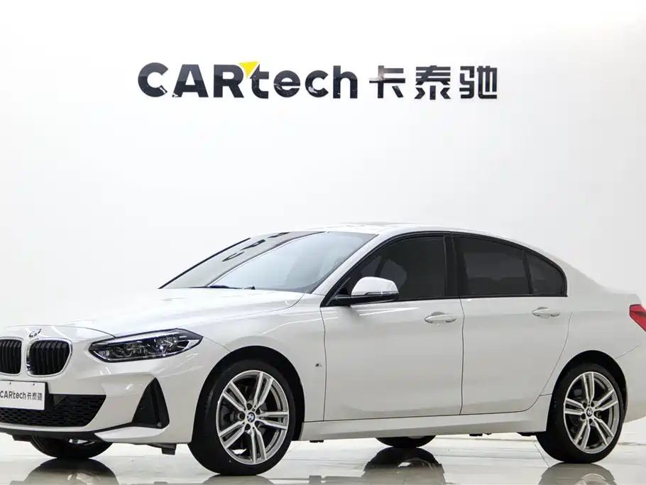 BMW 1 Series 2019 120i Leading M Sport Package фото 2