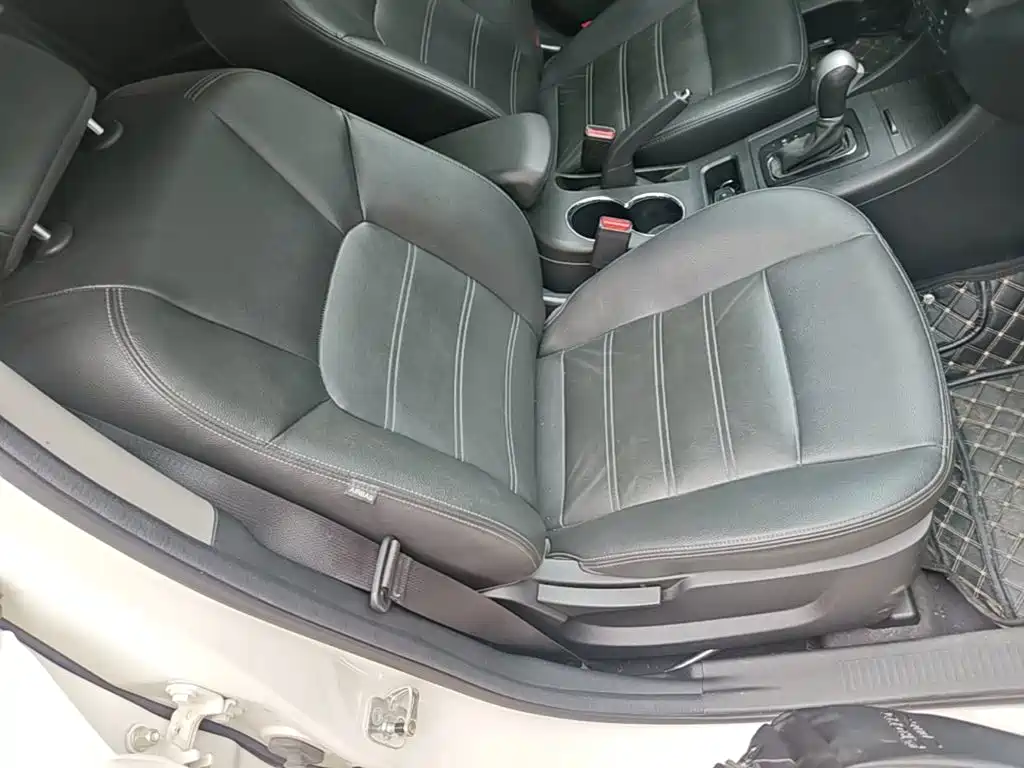 BAIC Senova X65 2019 2015 2.0T Automatic Elite