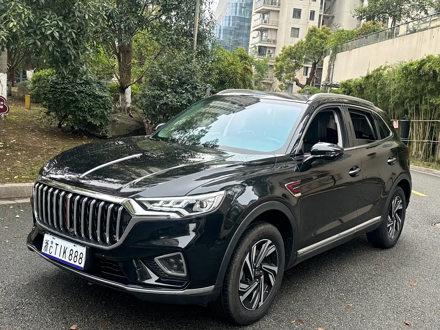 Hongqi HS5 2022 Facelift 2.0T Smart Flag Enjoyment Edition