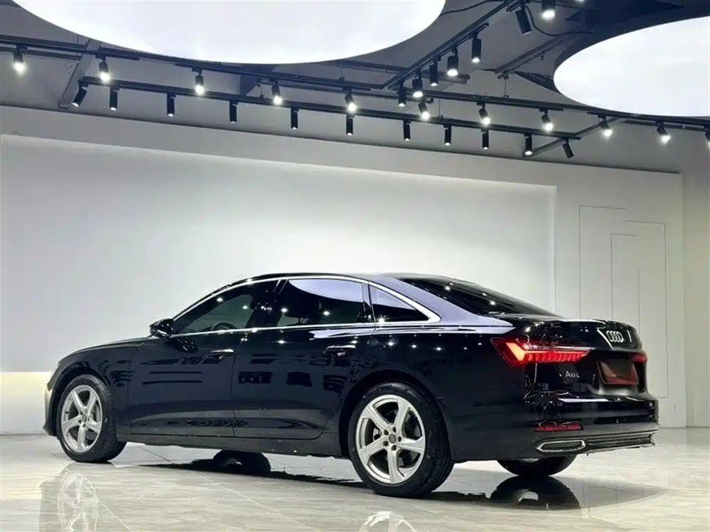 Audi A6L 2021 45 TFSI quattro Exclusive Elegance фото 16