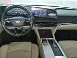 Photo 10 - Cadillac CT6