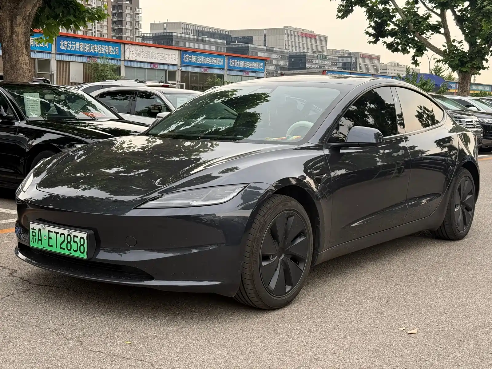 Фото 1 - Tesla Model 3