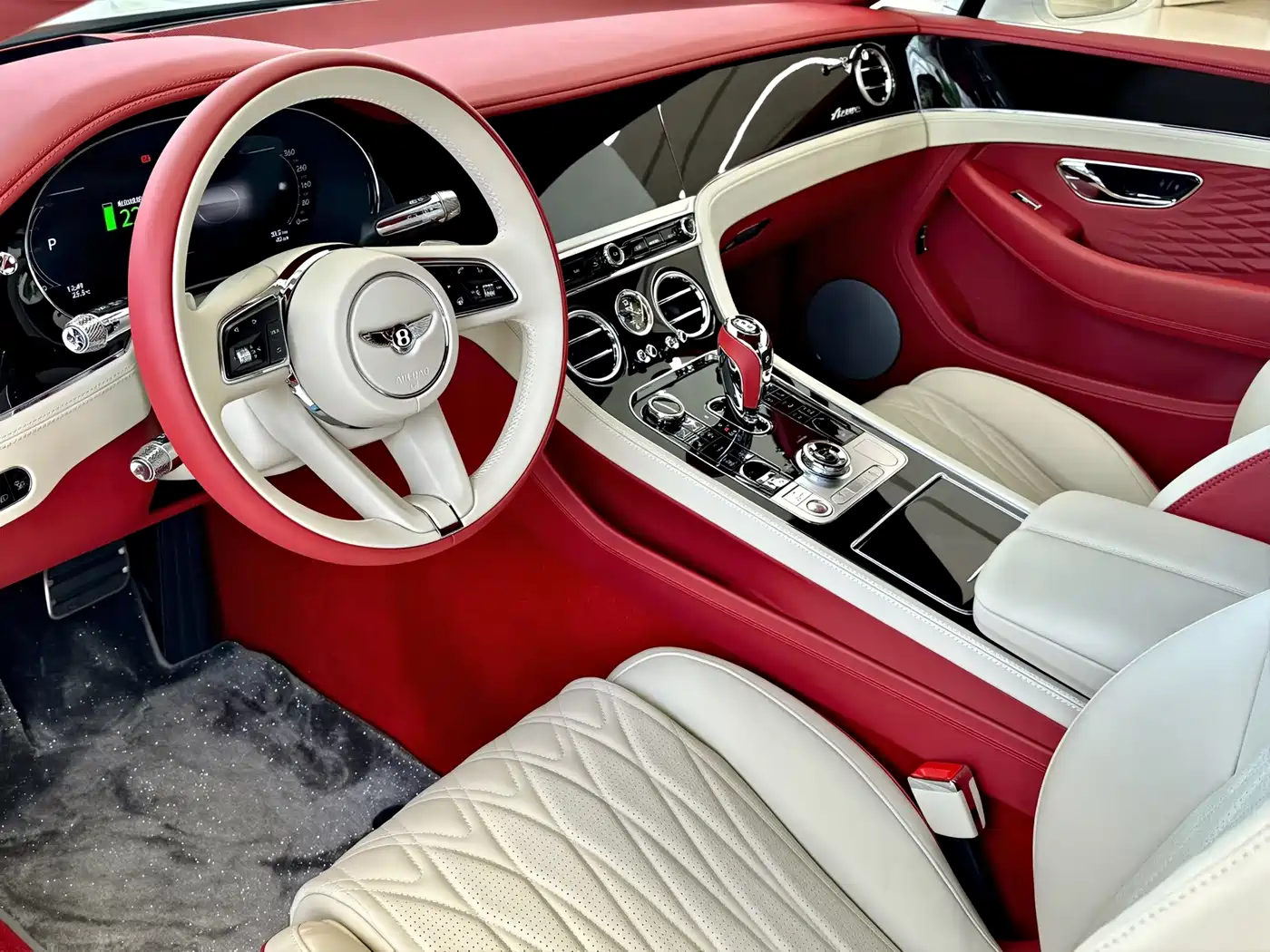 Bentley Continental фото 7