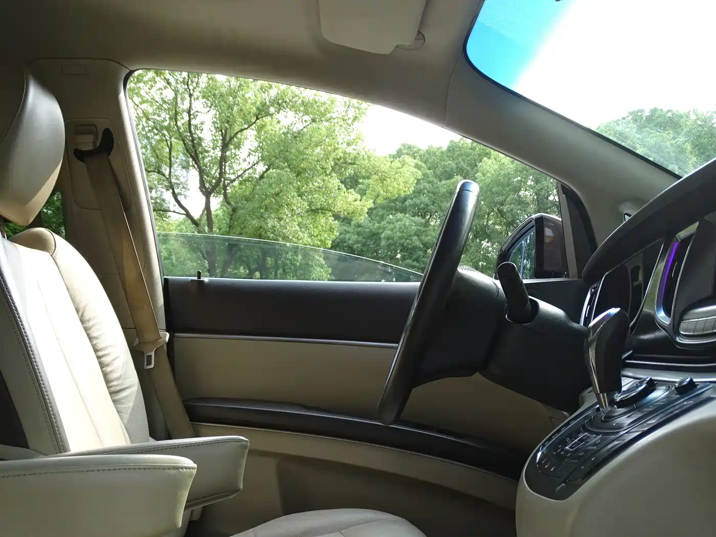 Buick GL8 2011 2011 3.0L XT Luxury Business Flagship