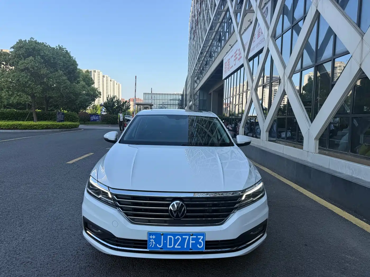 Volkswagen Lavida 2021 1.5L Auto Comfort Edition фото 2