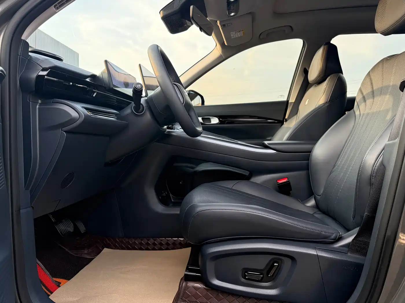 GEELY GALAXY GALAXY E5