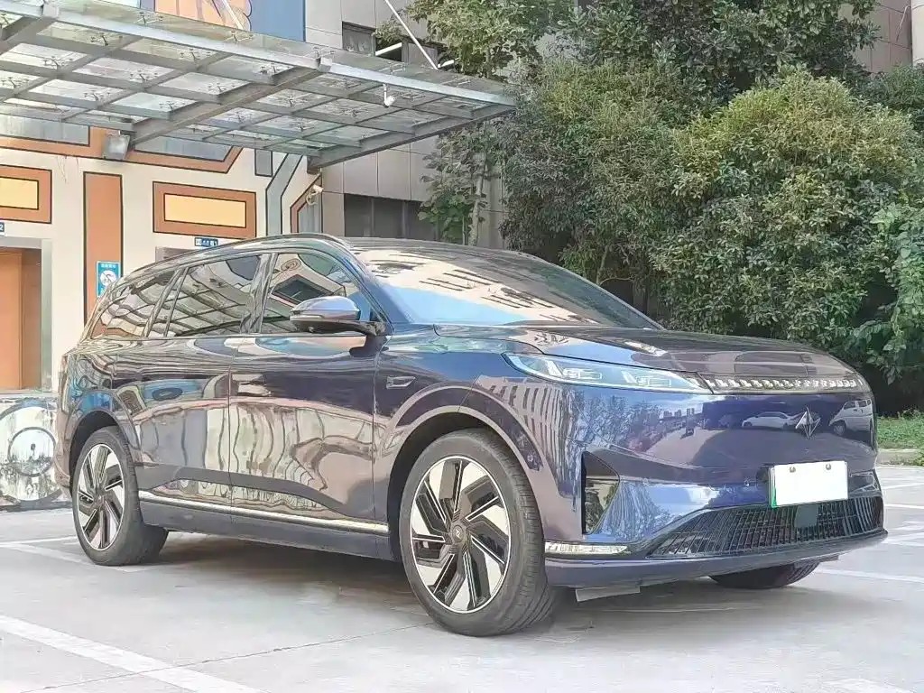 Фото 3 - Dongfeng Yipai eπ008