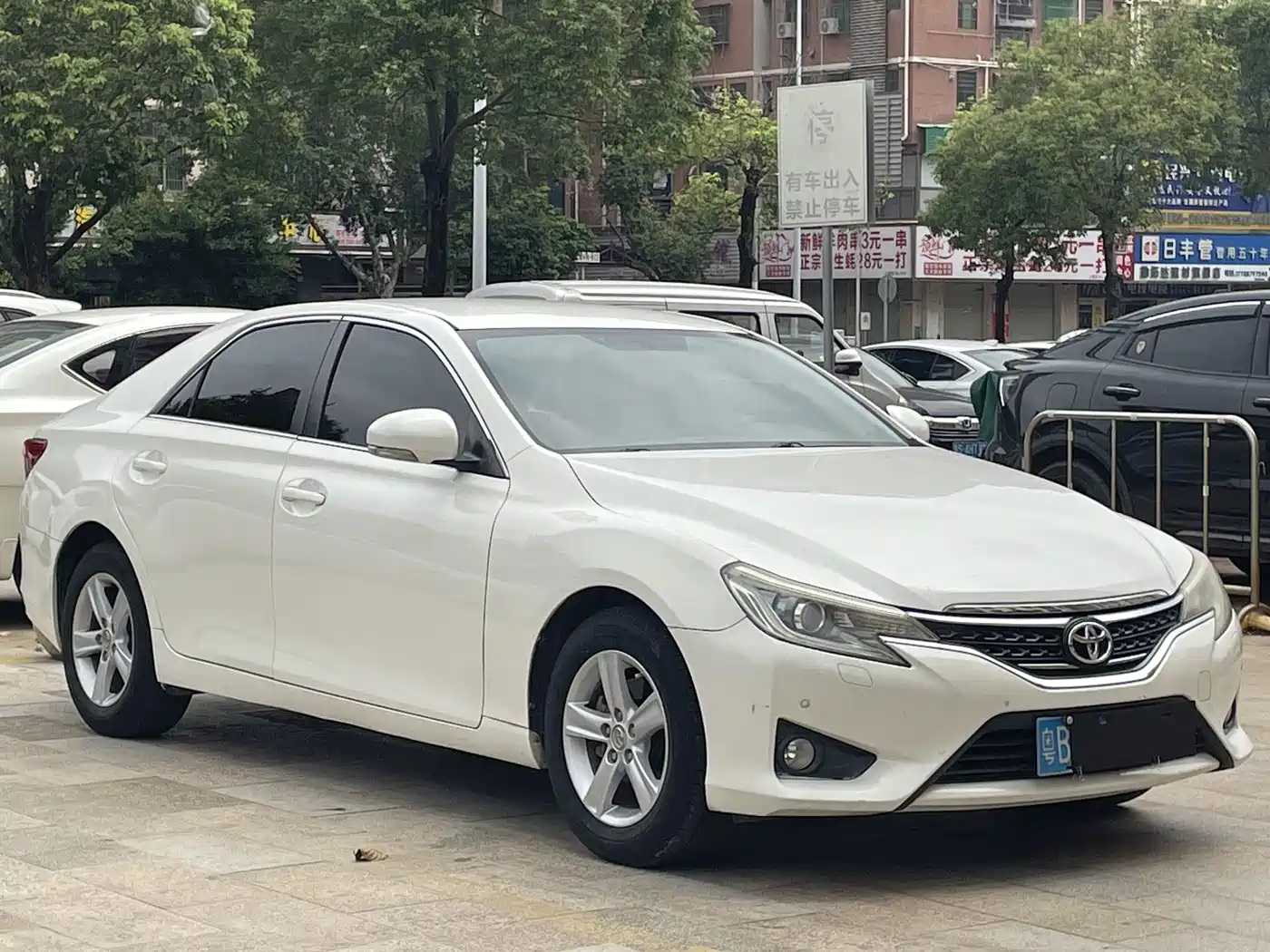 Toyota Reiz 2013 2.5S Elite Edition фото 3