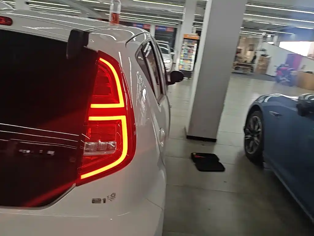 BYD e1 2020 2019 Radiance Edition